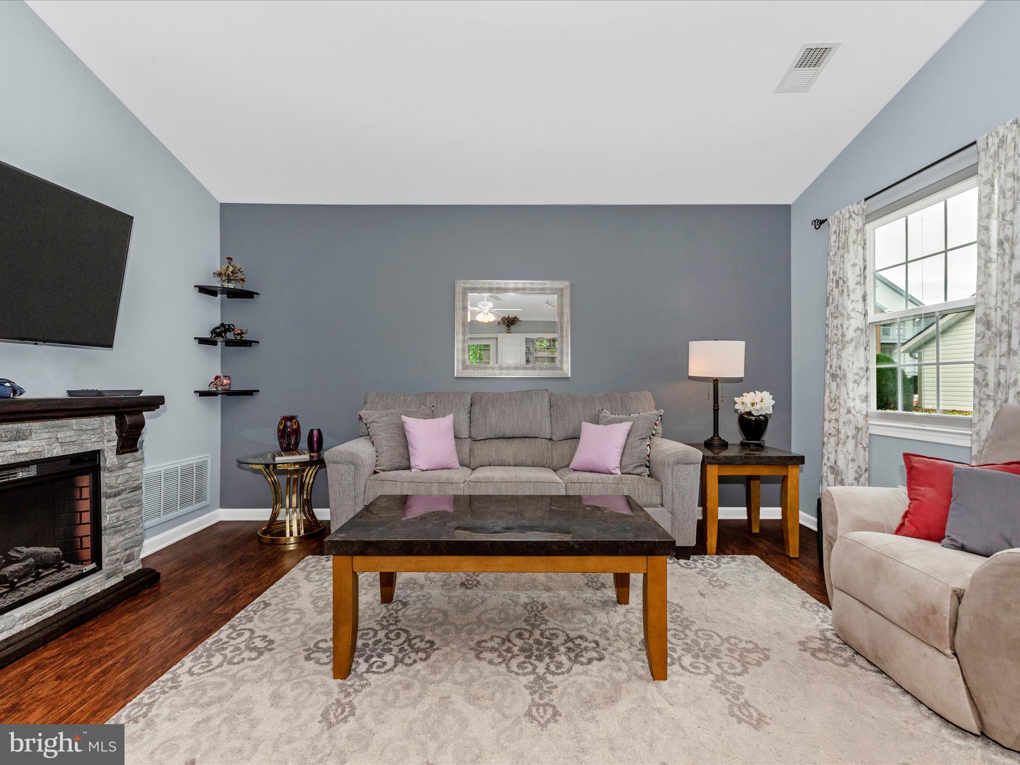 WINIFRED MANOR - Residential