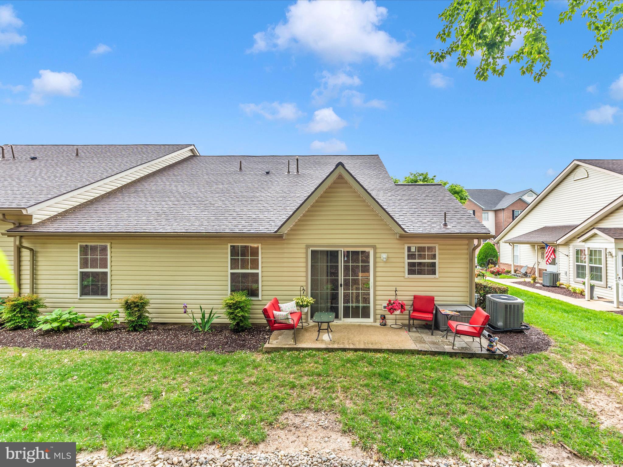 WINIFRED MANOR - Residential