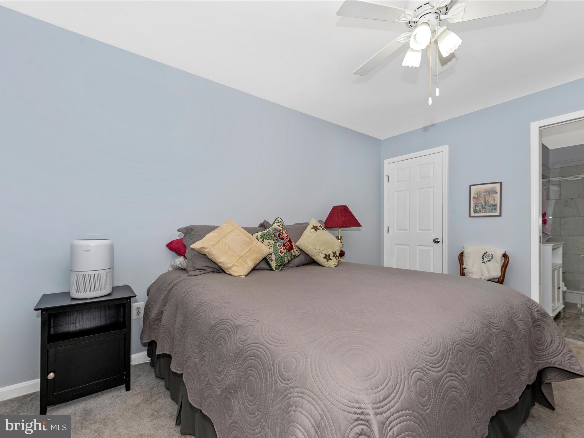 WINIFRED MANOR - Residential