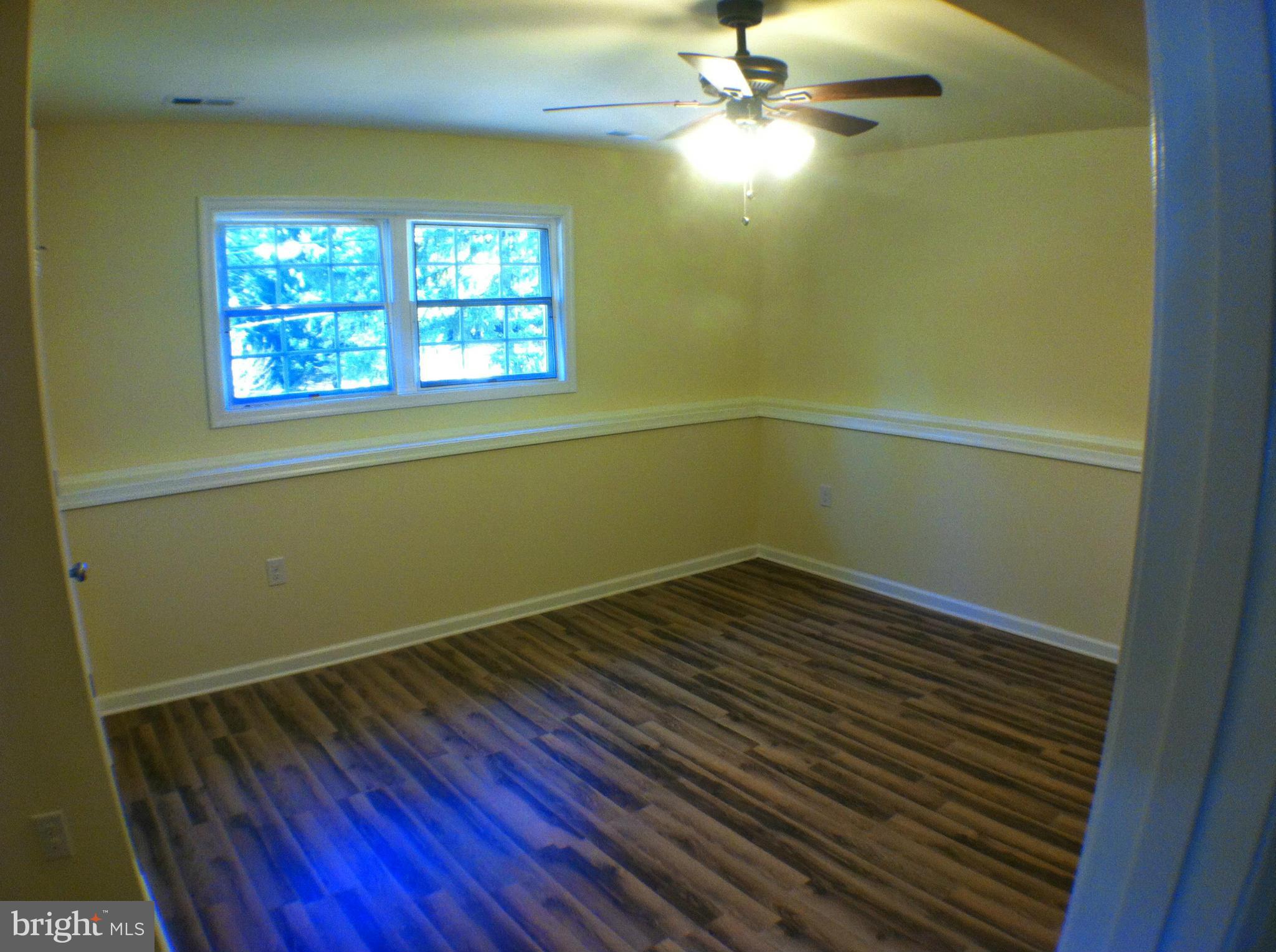 THE TOWNES AT OAKHURST - Residential