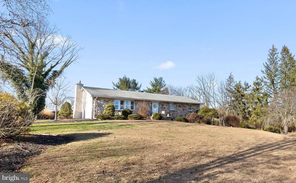 Photo of 2563 Shelly Road, HARLEYSVILLE, PA 19438 (MLS # PAMC2162278)
