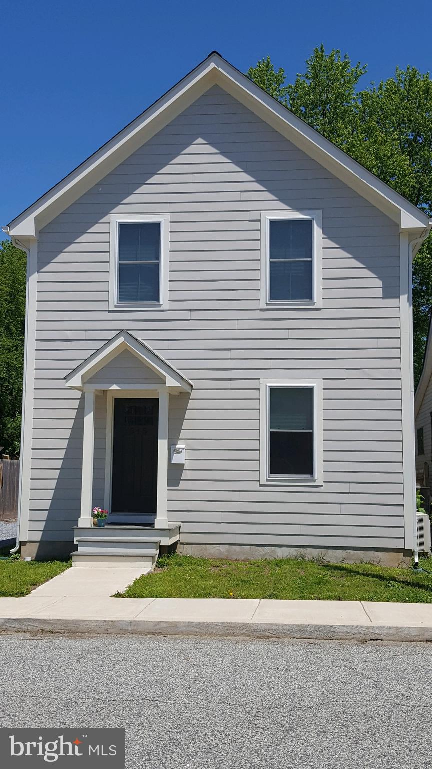 HISTORIC DISTRICT - Residential Lease