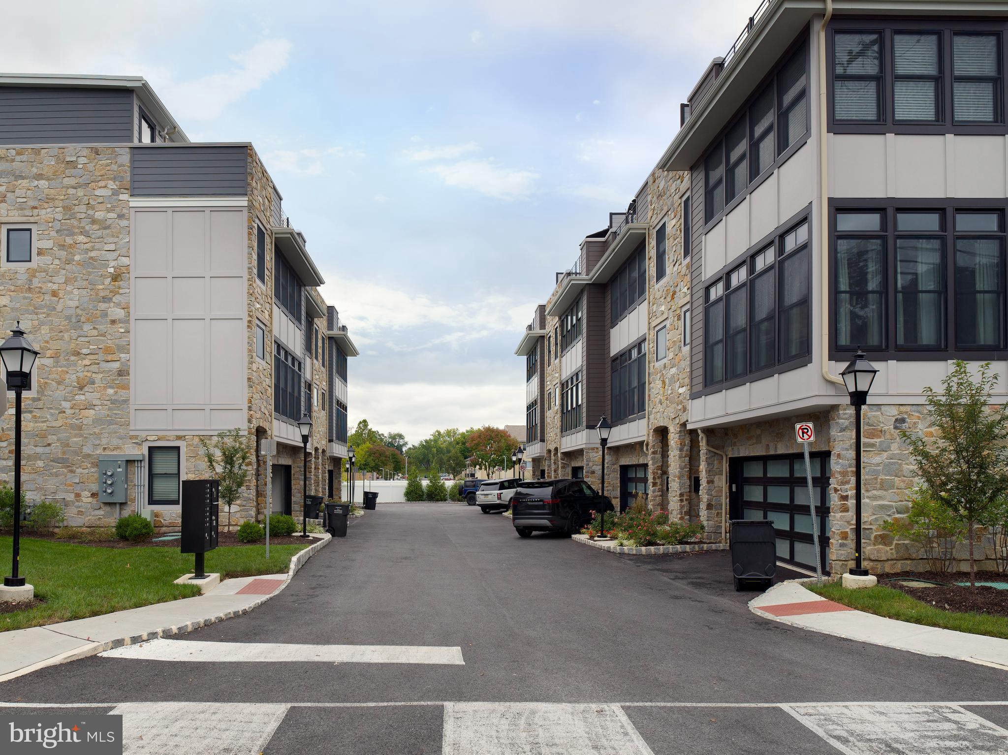 BROWNSTONES AT BERKLEY - Residential
