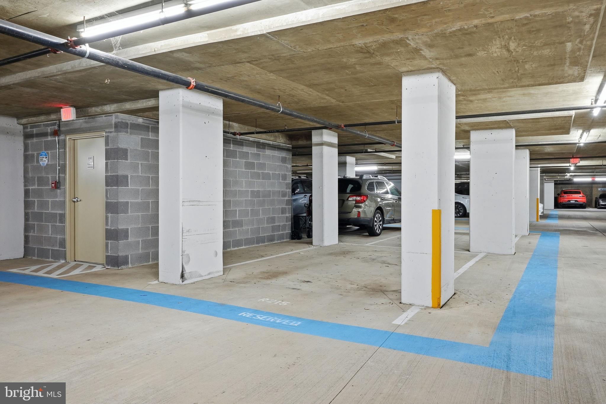 RESIDENCES AT STATION SQUARE - Residential