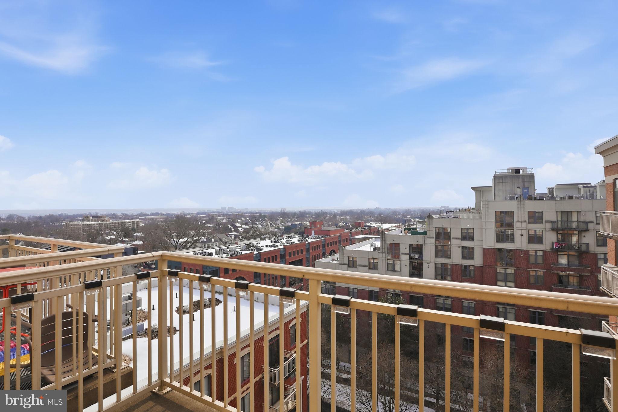 RESIDENCES AT STATION SQUARE - Residential