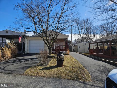 Vacant Land For Sale - BLOCK 47 LOT 14 Jellystone Ave<br/> FALLING WATERS, WV 25419