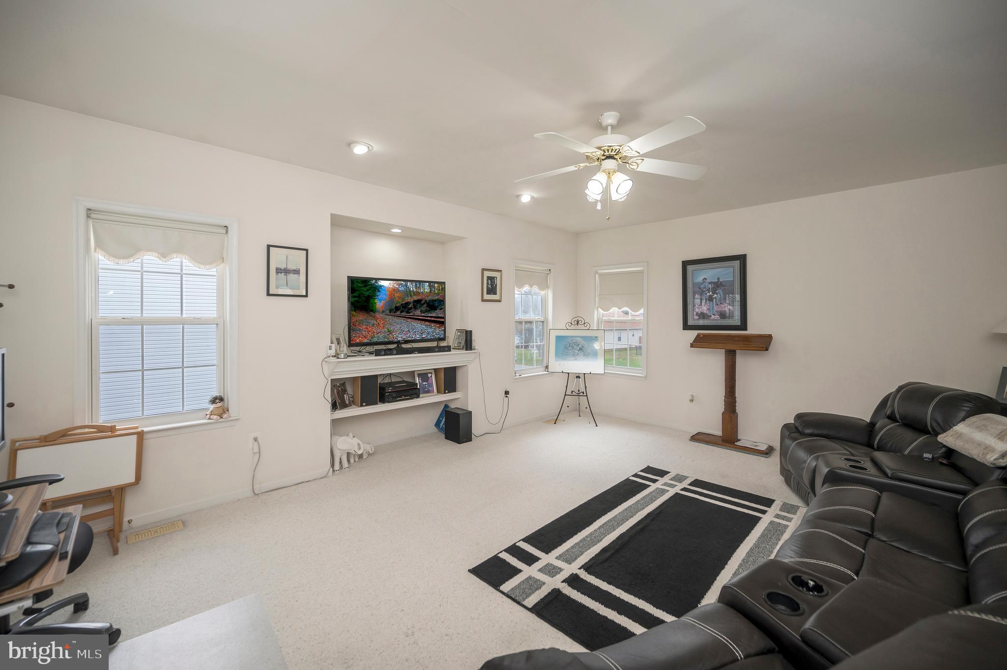 HERITAGE HILLS - Residential