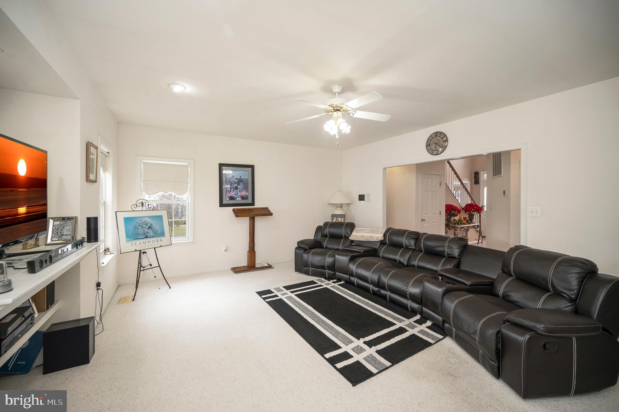 HERITAGE HILLS - Residential