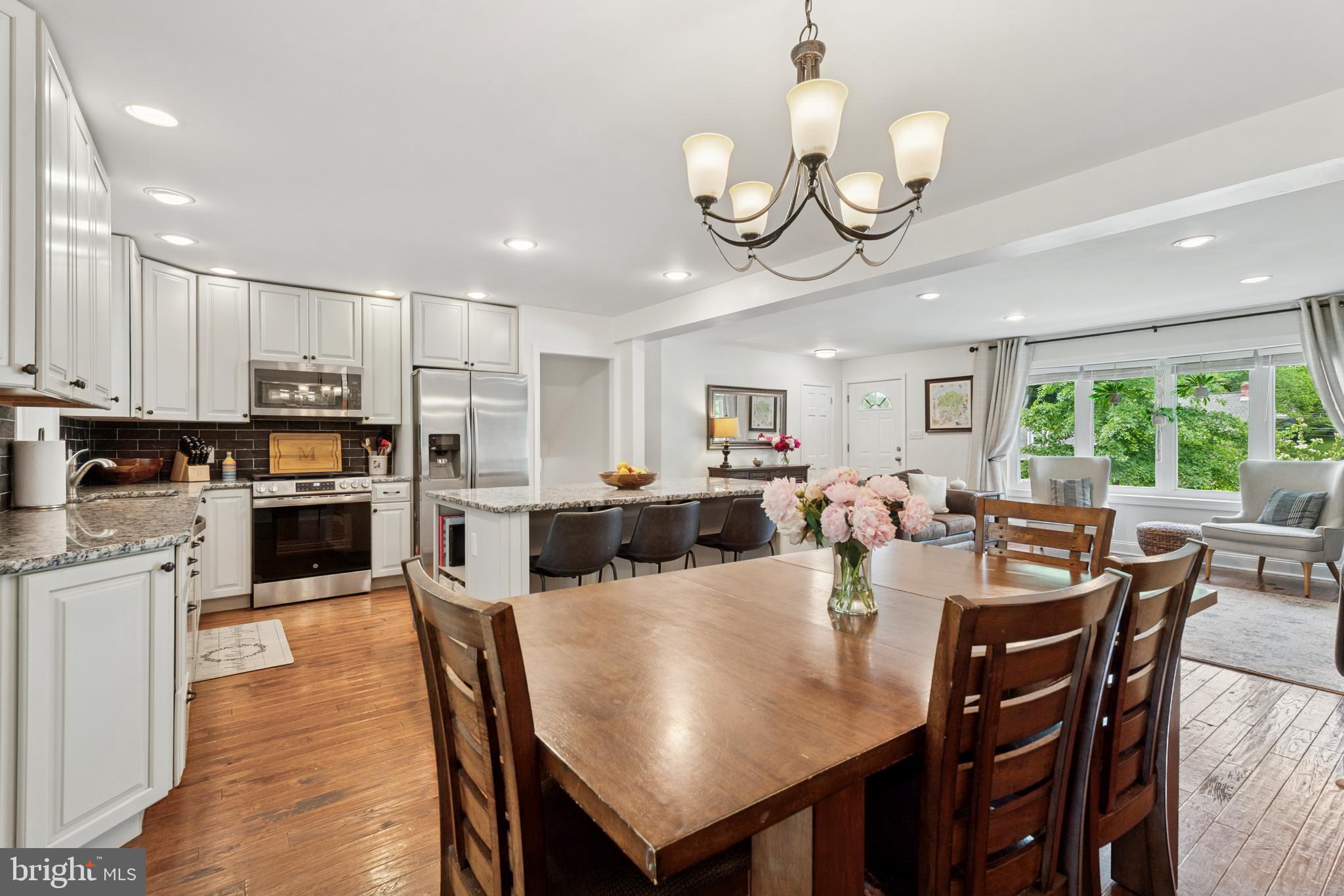 HILLSIDE - Residential