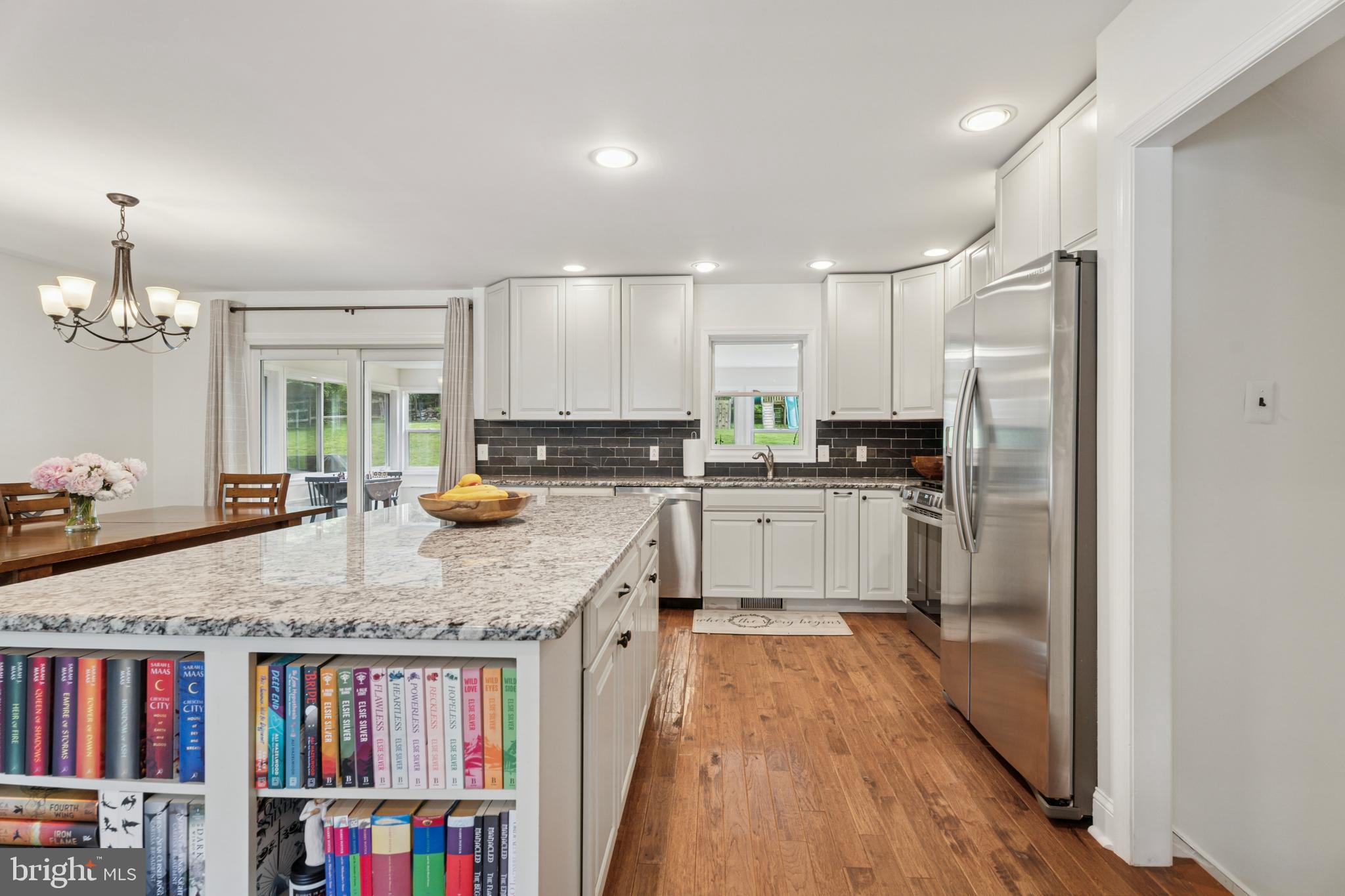 HILLSIDE - Residential