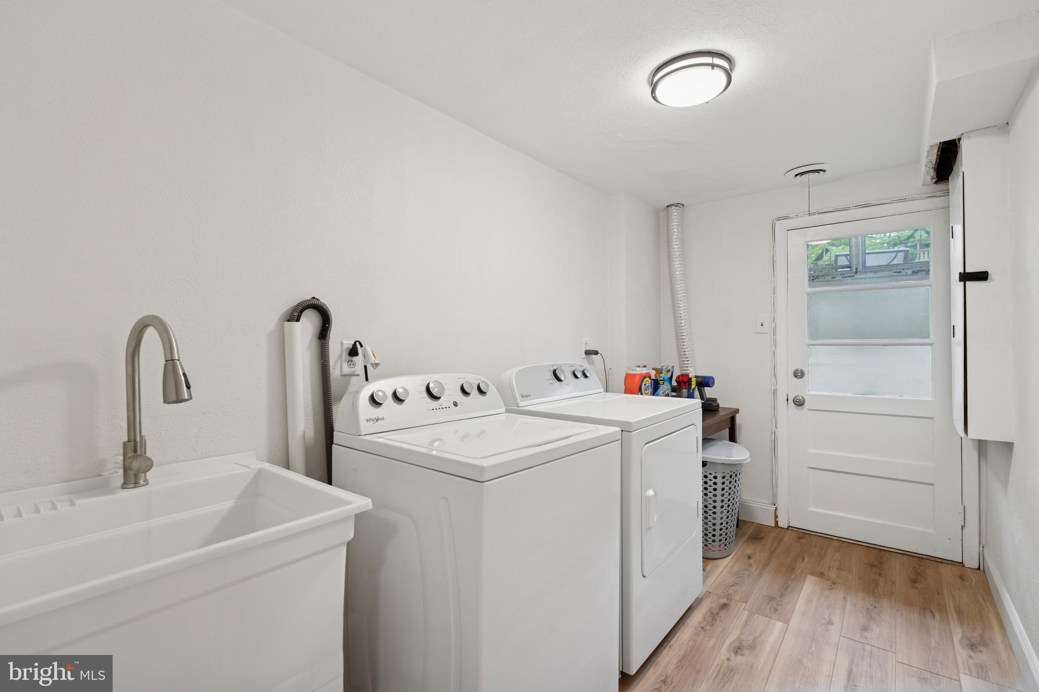 HILLSIDE - Residential