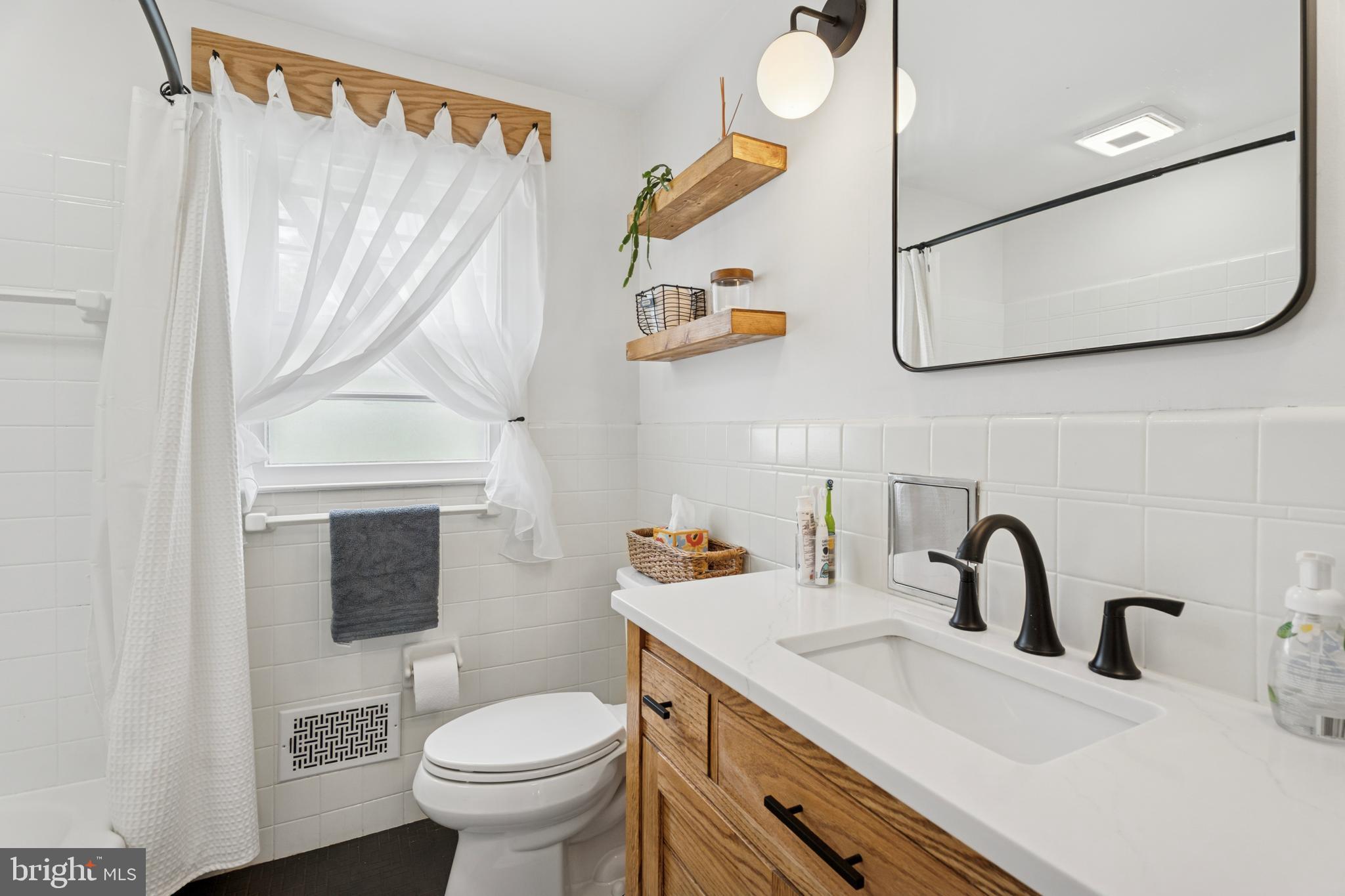 HILLSIDE - Residential