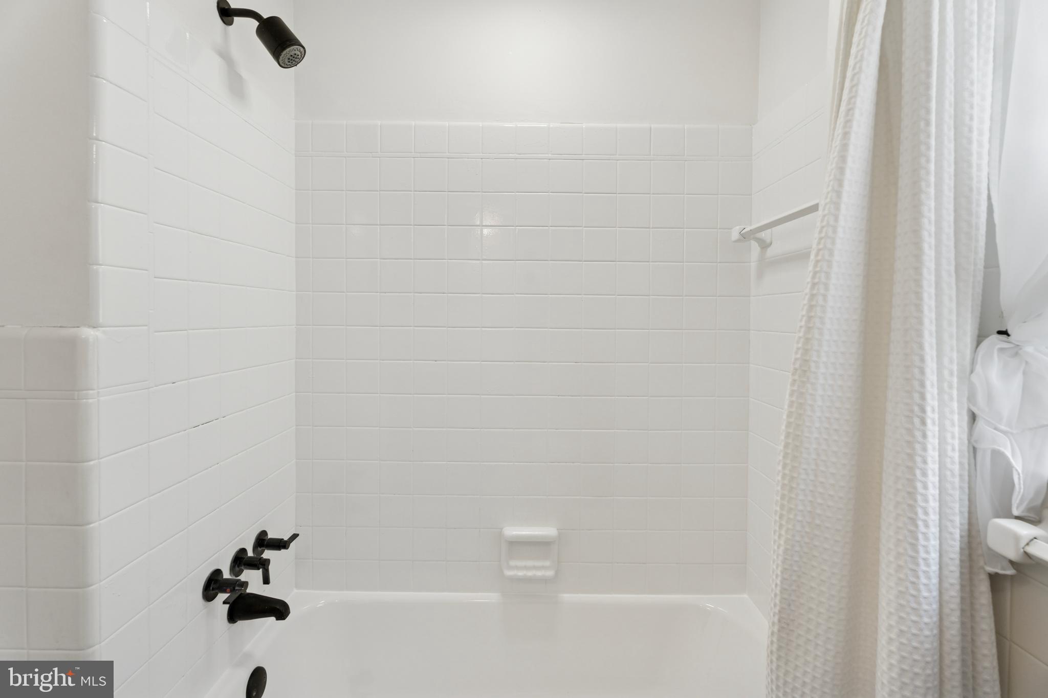 HILLSIDE - Residential