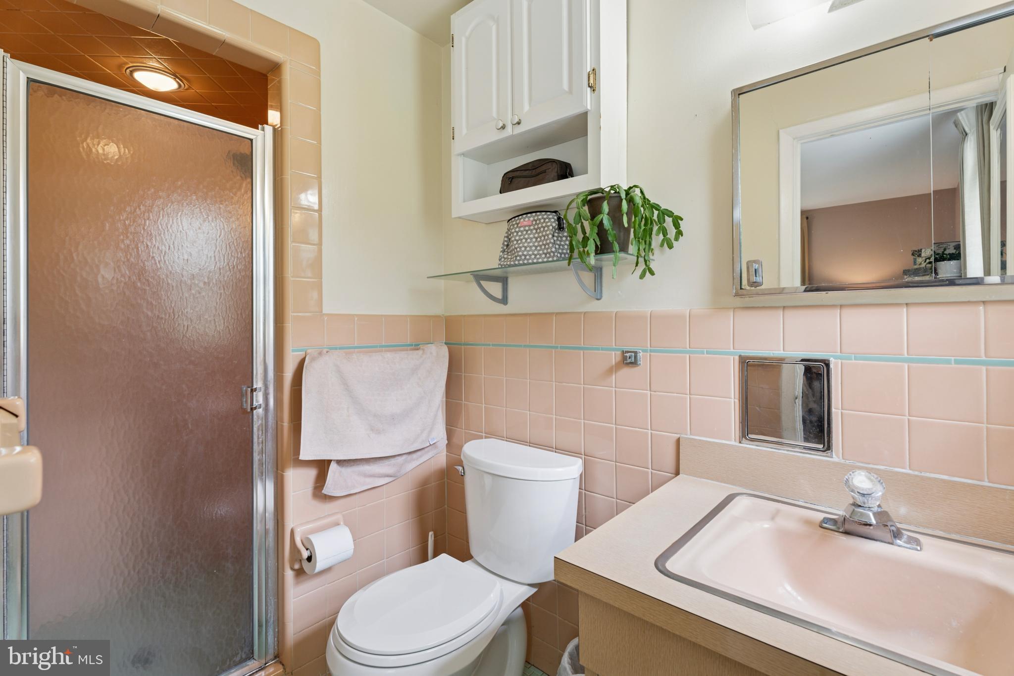 HILLSIDE - Residential