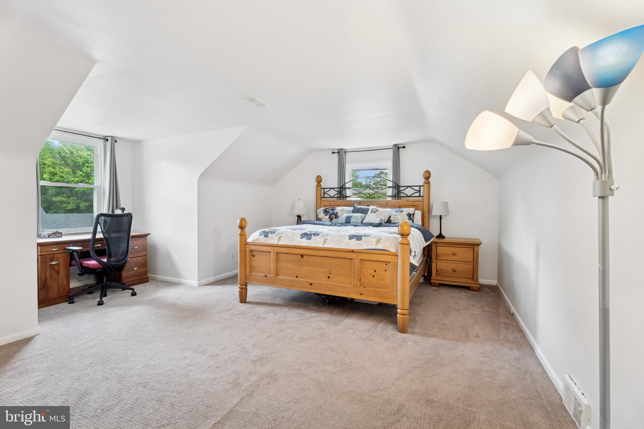 HILLSIDE - Residential