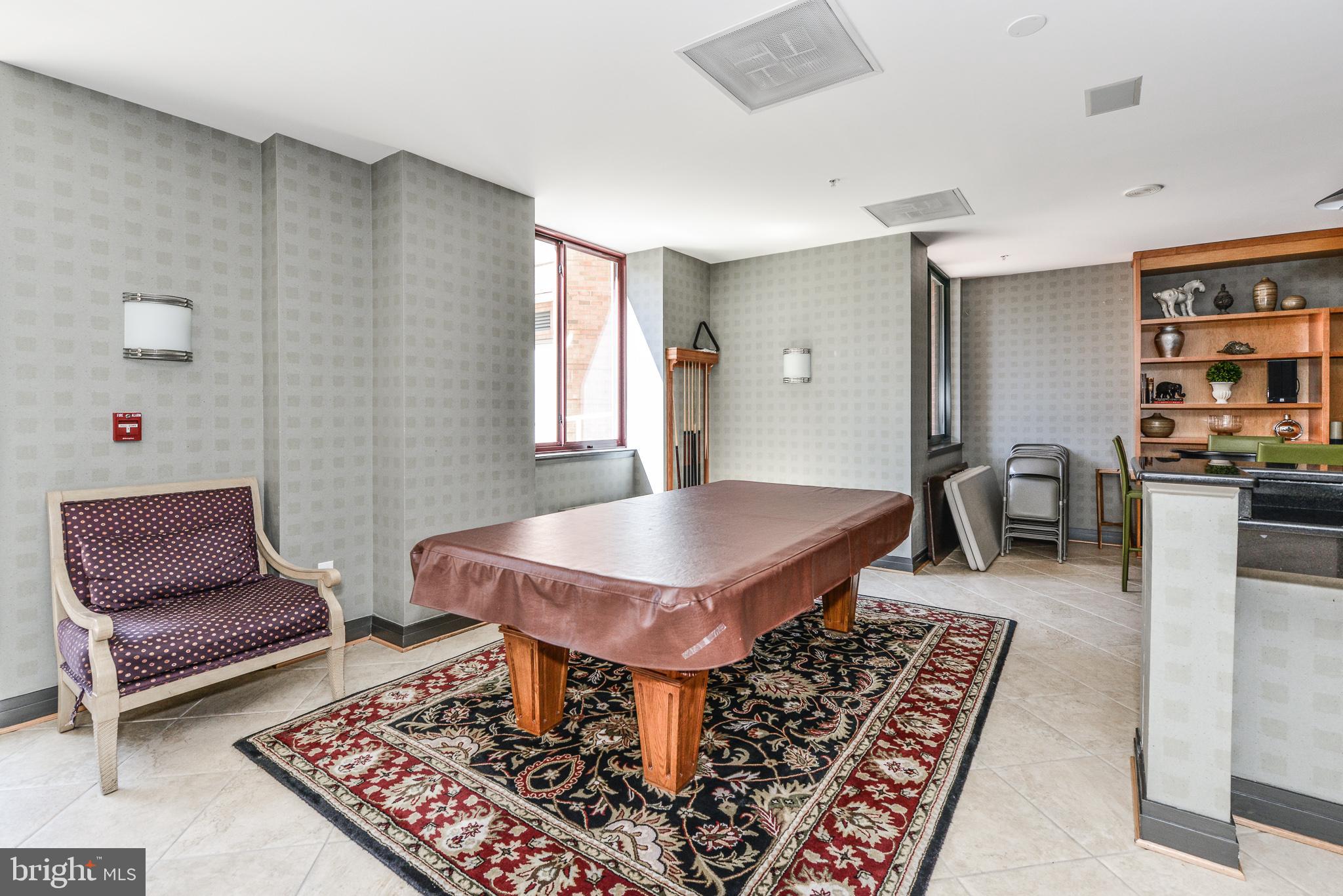 STATION SQUARE - Residential Lease