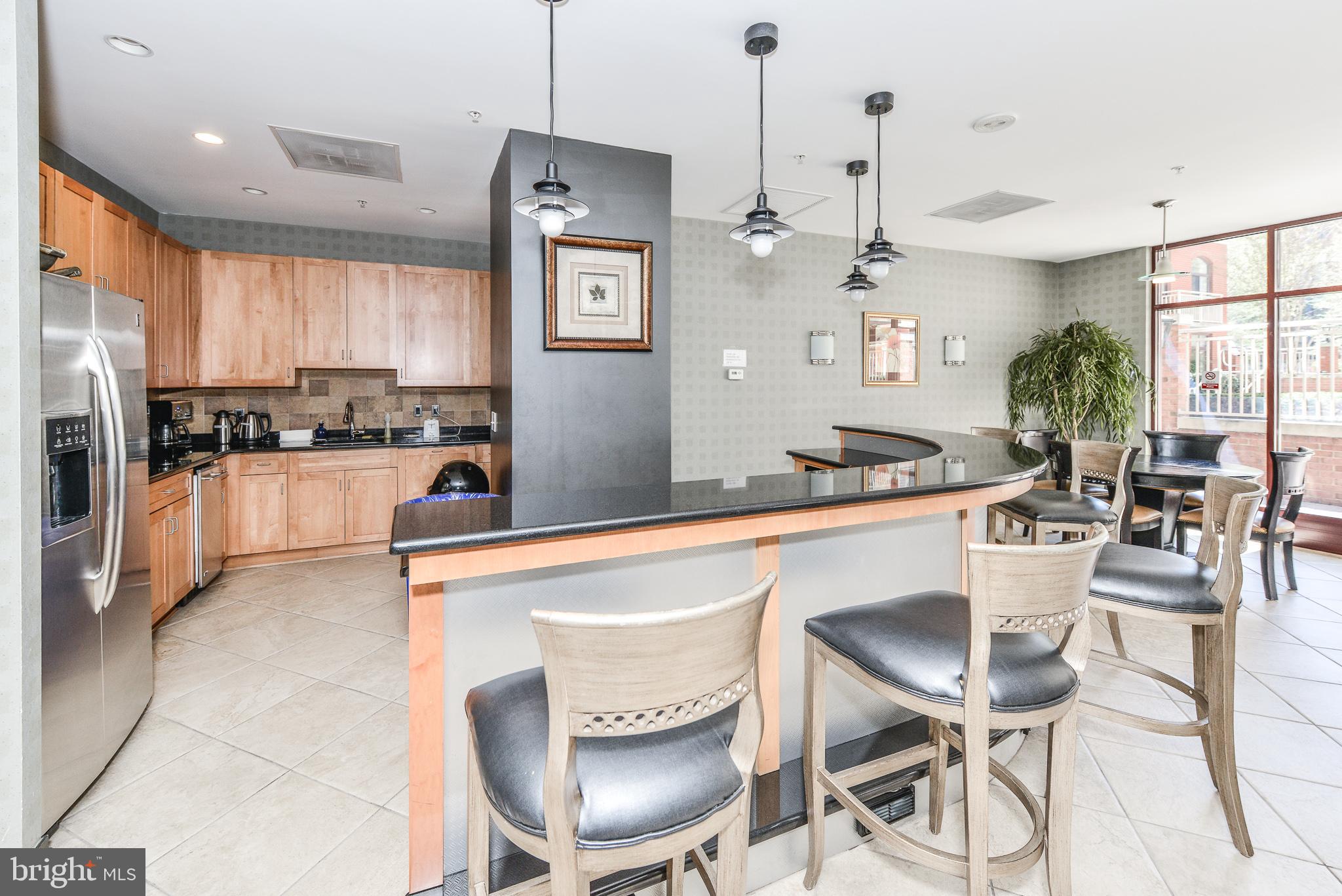 STATION SQUARE - Residential Lease