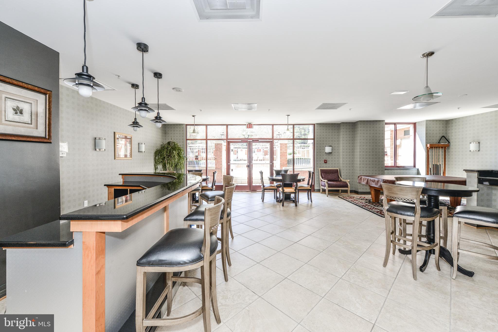 STATION SQUARE - Residential Lease