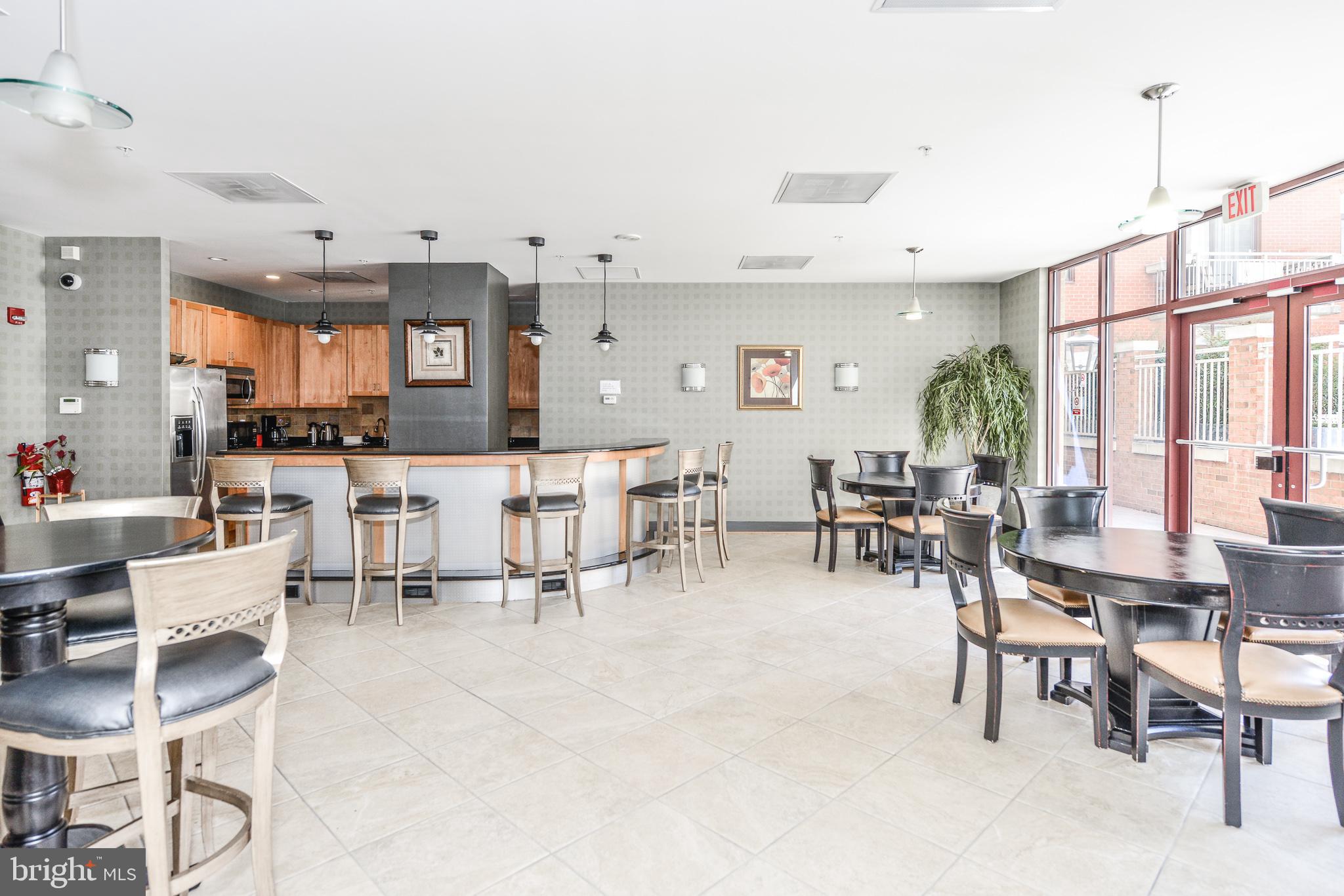 STATION SQUARE - Residential Lease