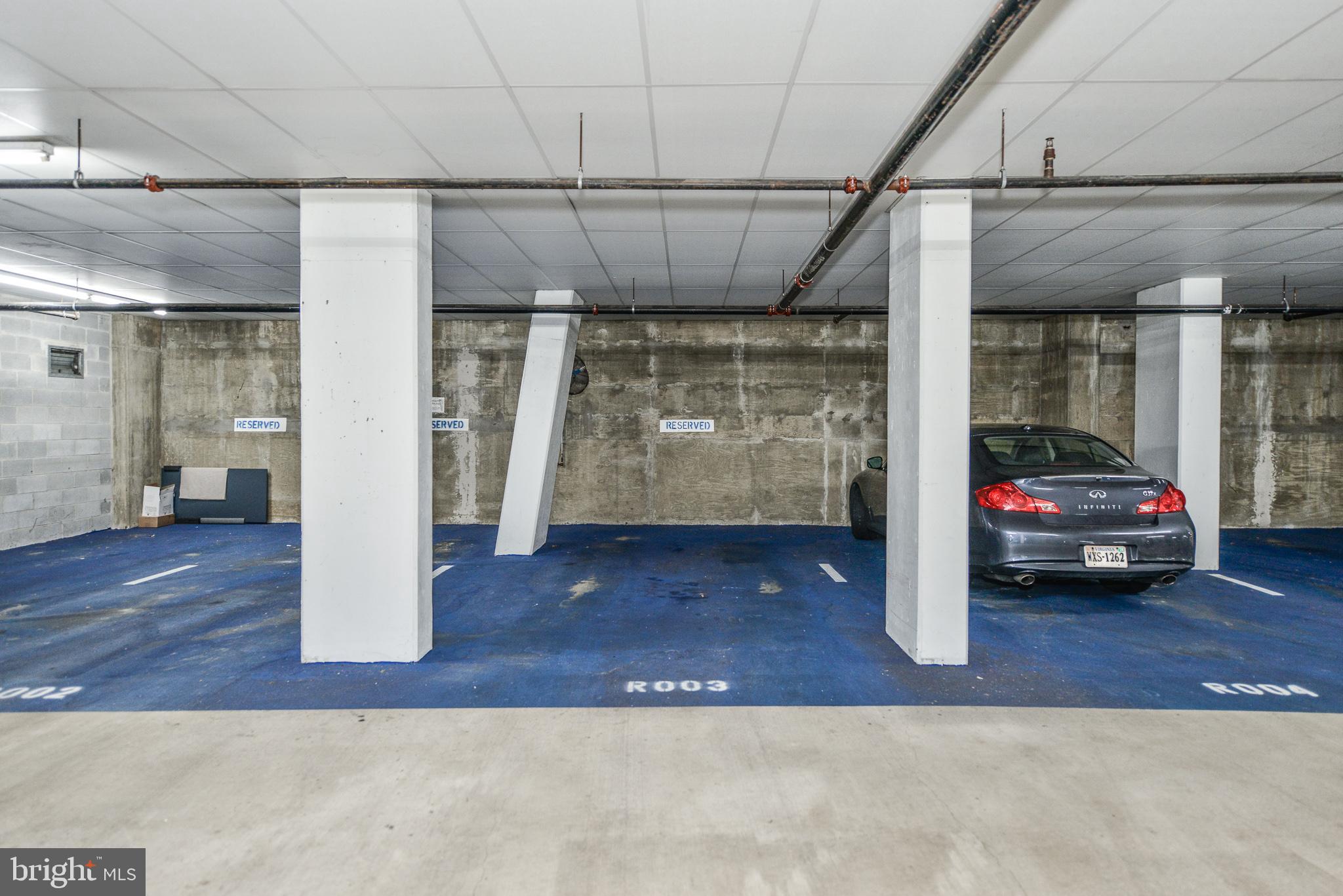 STATION SQUARE - Residential Lease