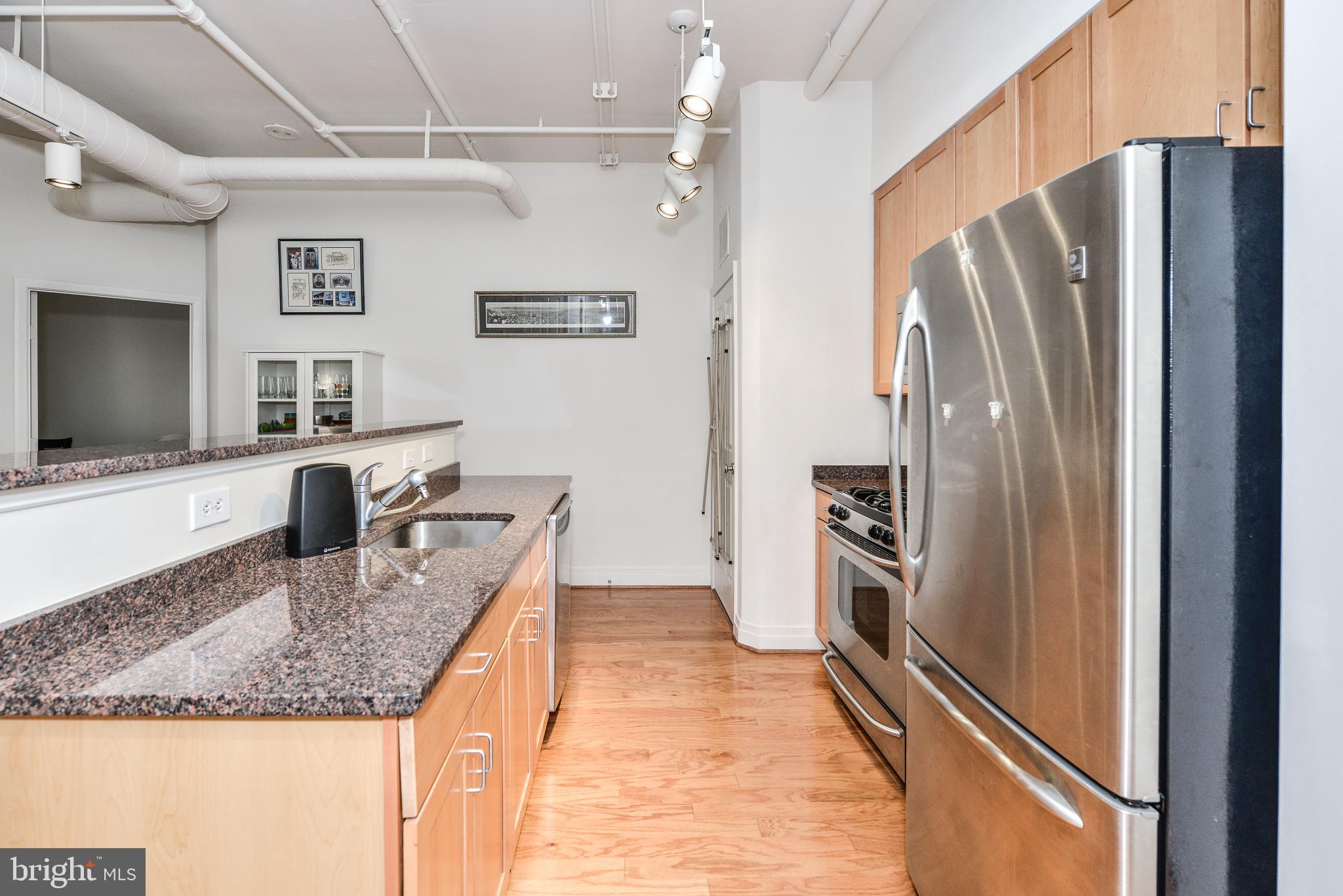 STATION SQUARE - Residential Lease