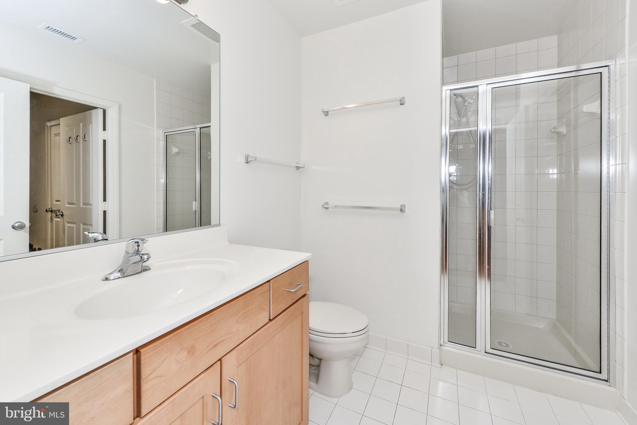 STATION SQUARE - Residential Lease