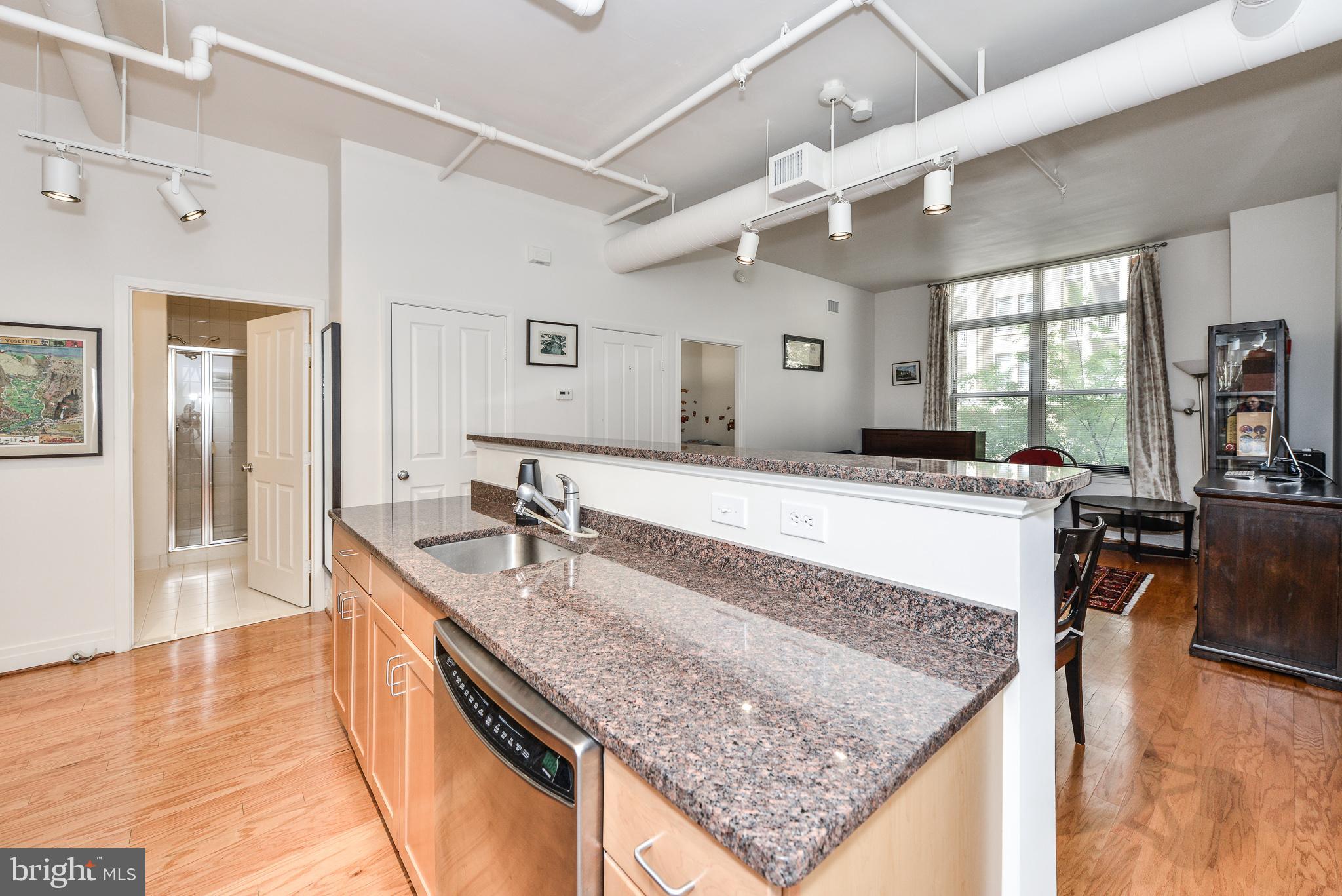 STATION SQUARE - Residential Lease