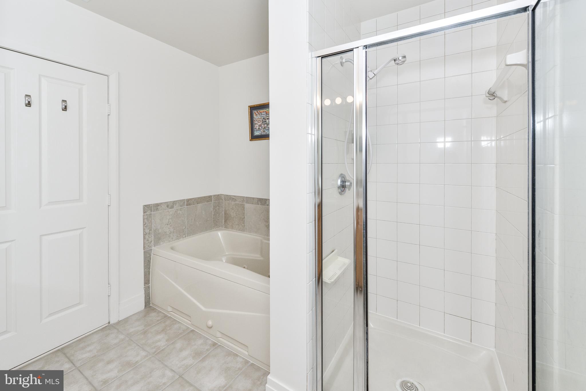 STATION SQUARE - Residential Lease