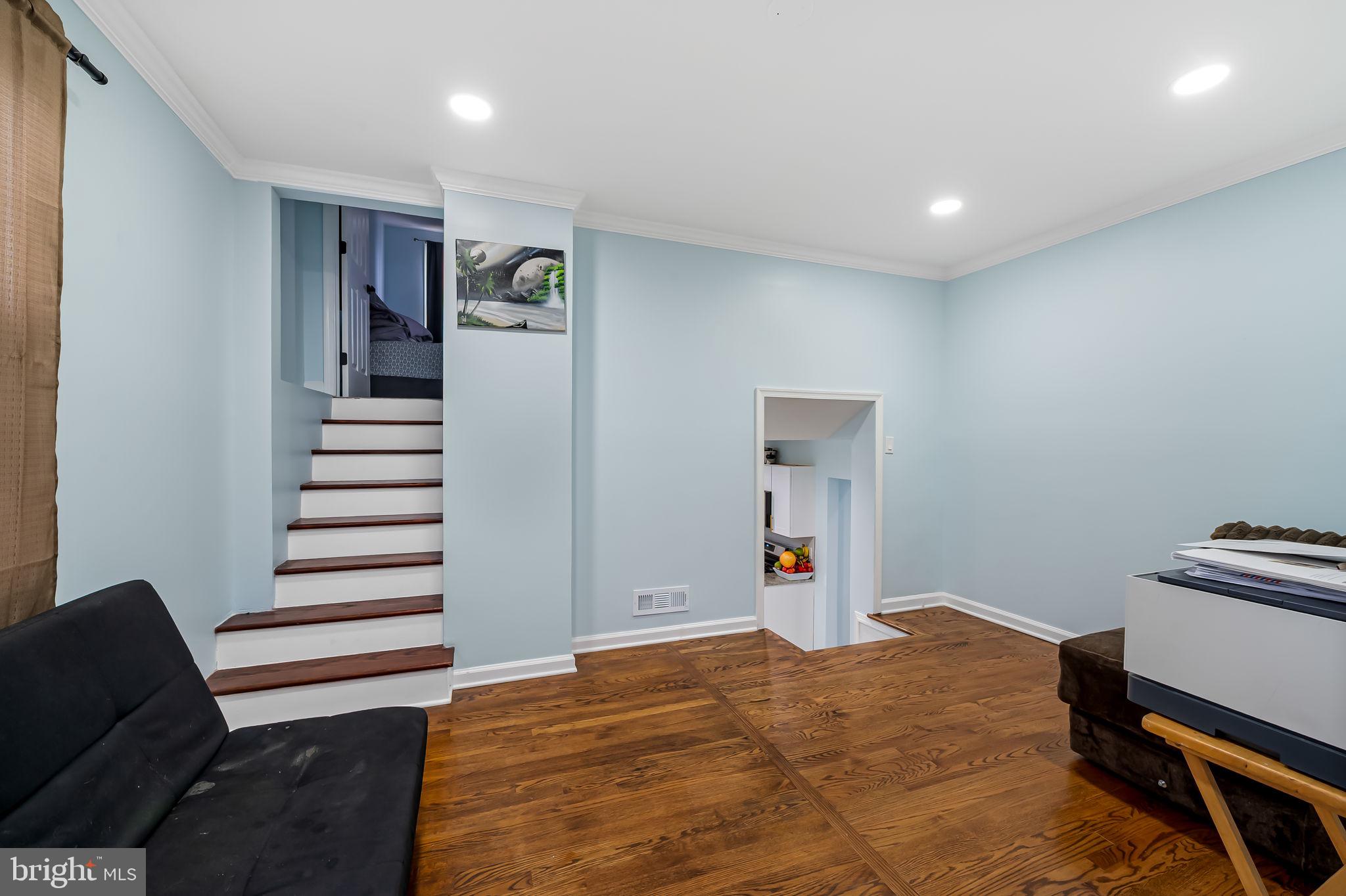 WINDSOR MILL - Residential