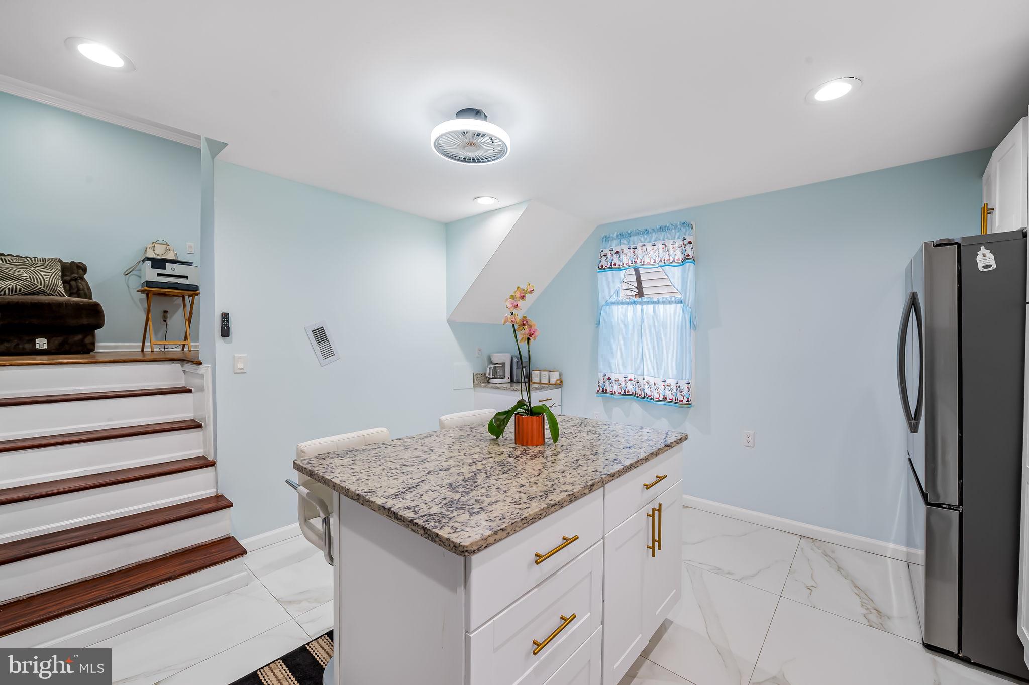 WINDSOR MILL - Residential