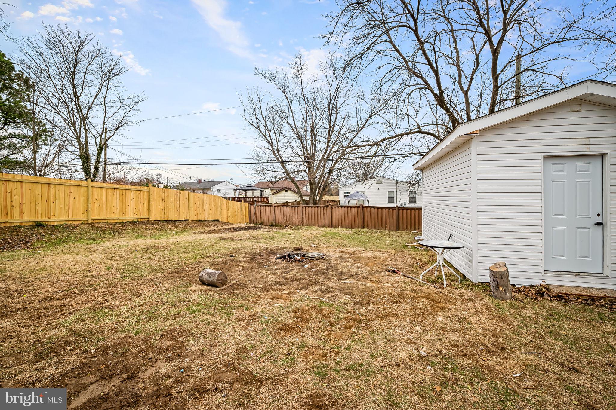 WINDSOR MILL - Residential