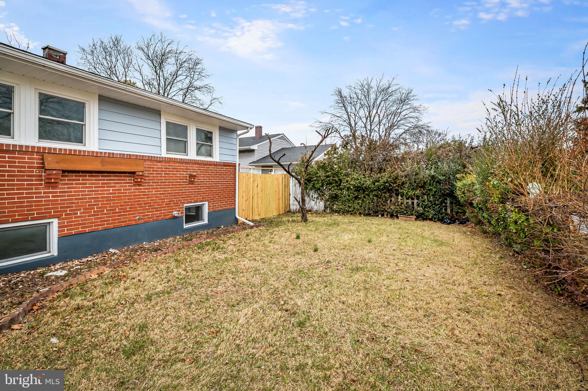 WINDSOR MILL - Residential