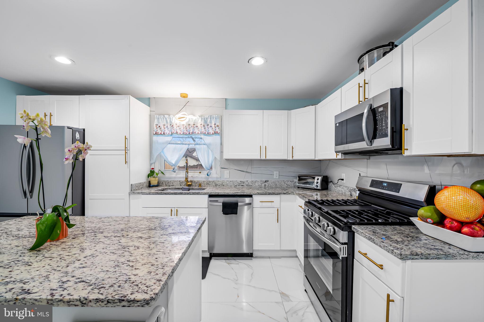 WINDSOR MILL - Residential