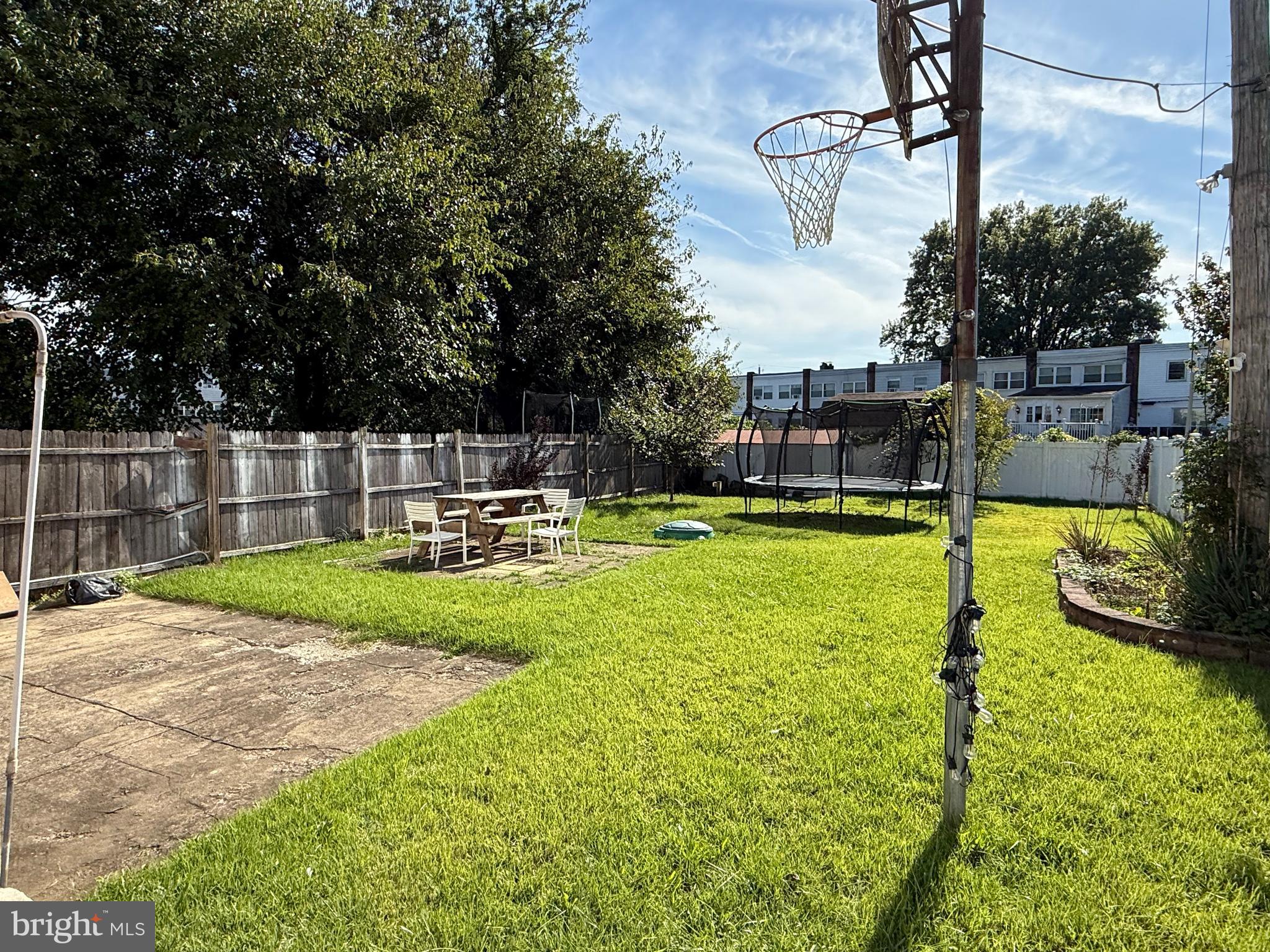 PARKWOOD - Residential Lease