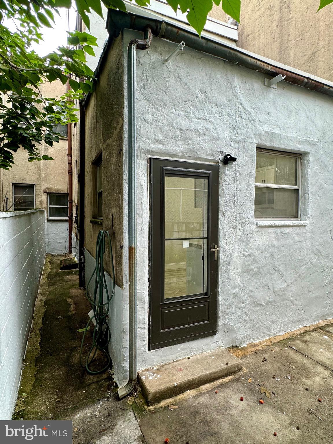 POINT BREEZE - Residential