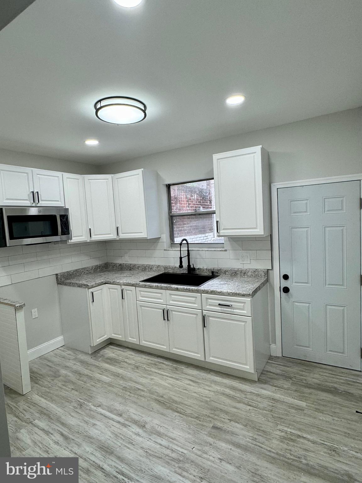 POINT BREEZE - Residential