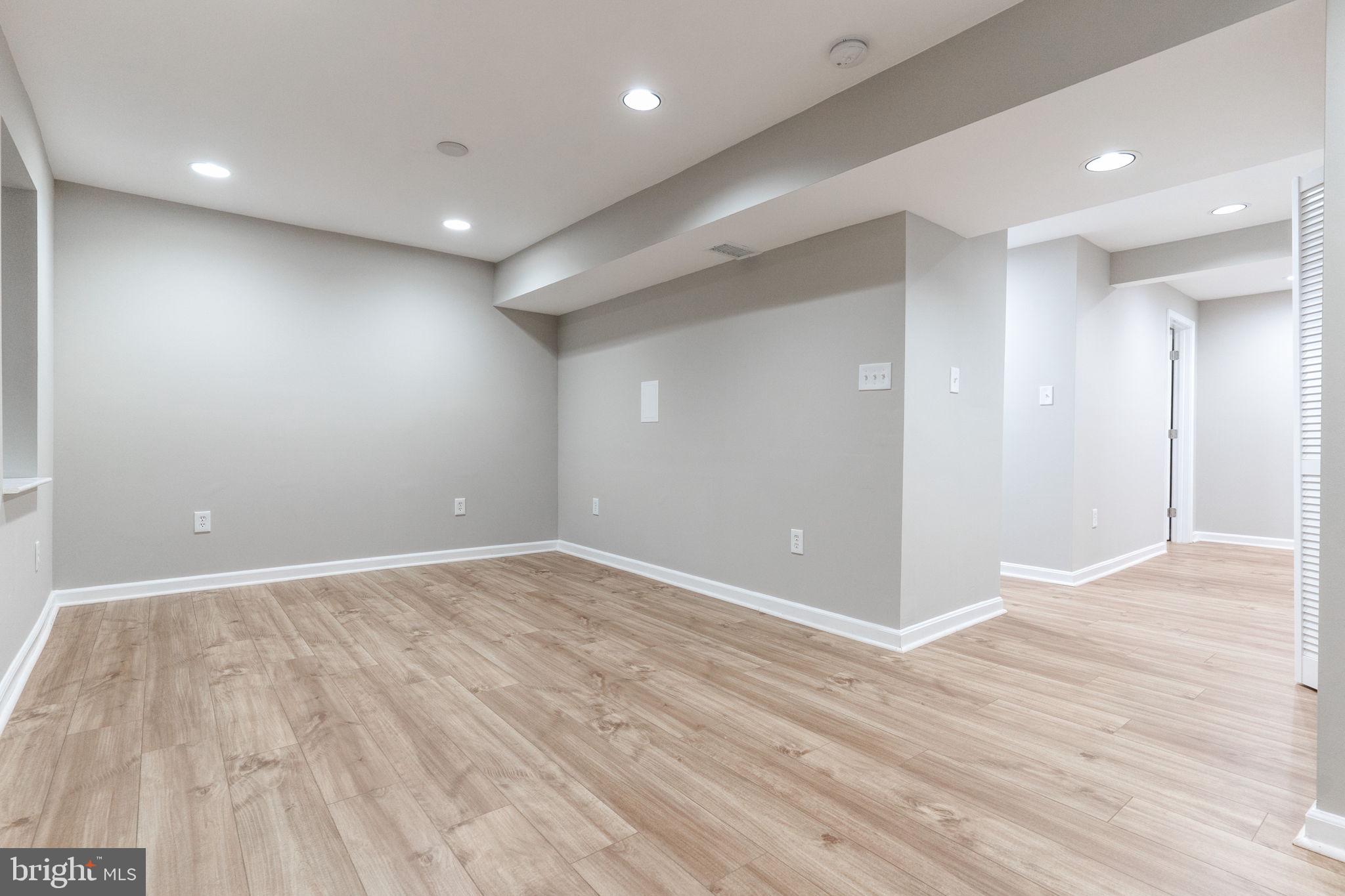 MONTCLAIR ST3 - Residential