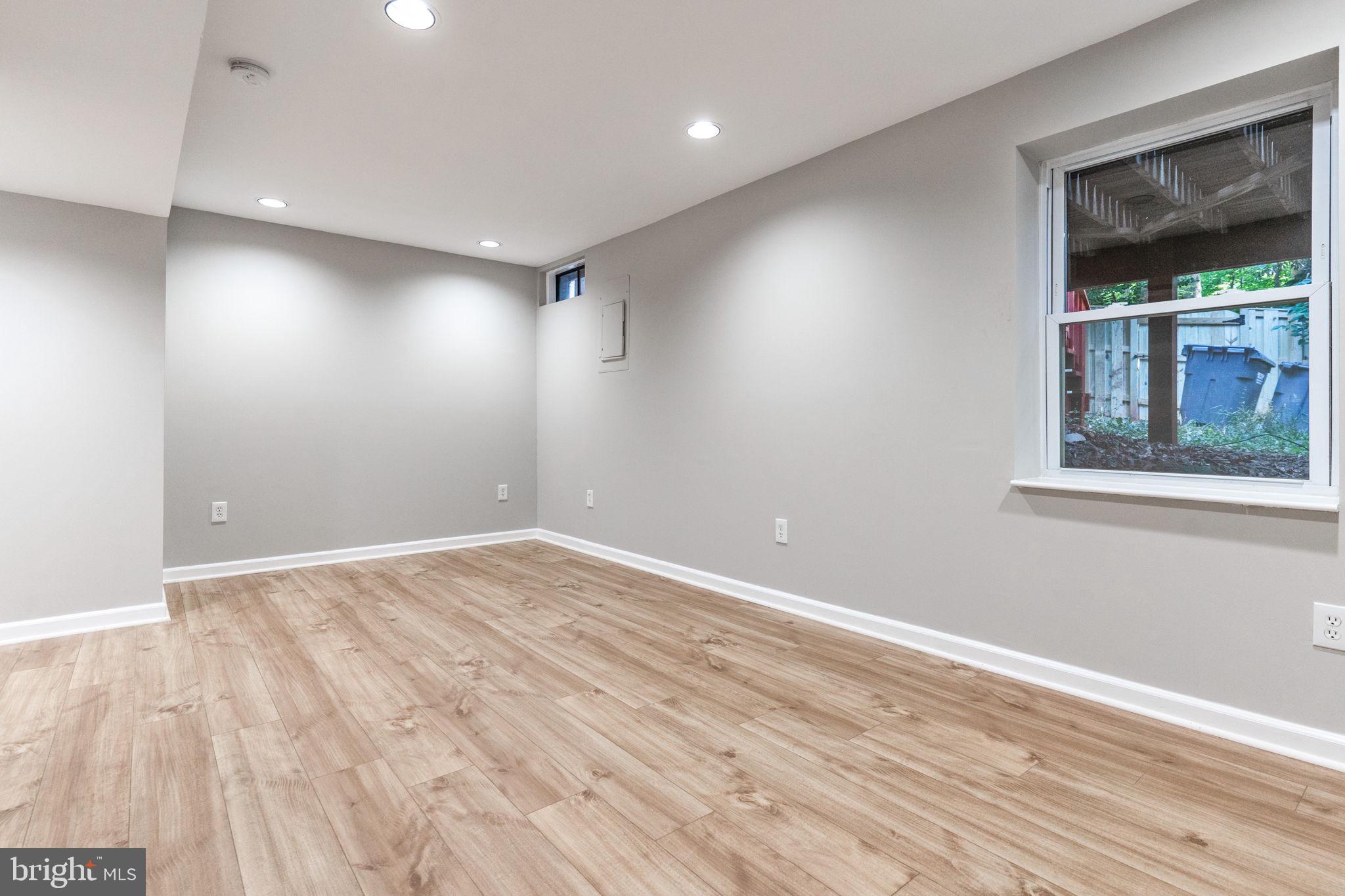 MONTCLAIR ST3 - Residential