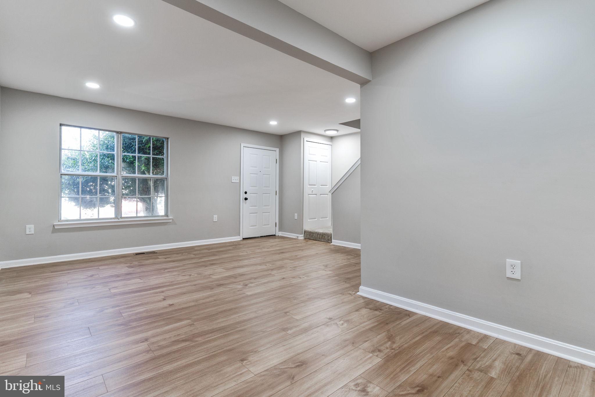 MONTCLAIR ST3 - Residential