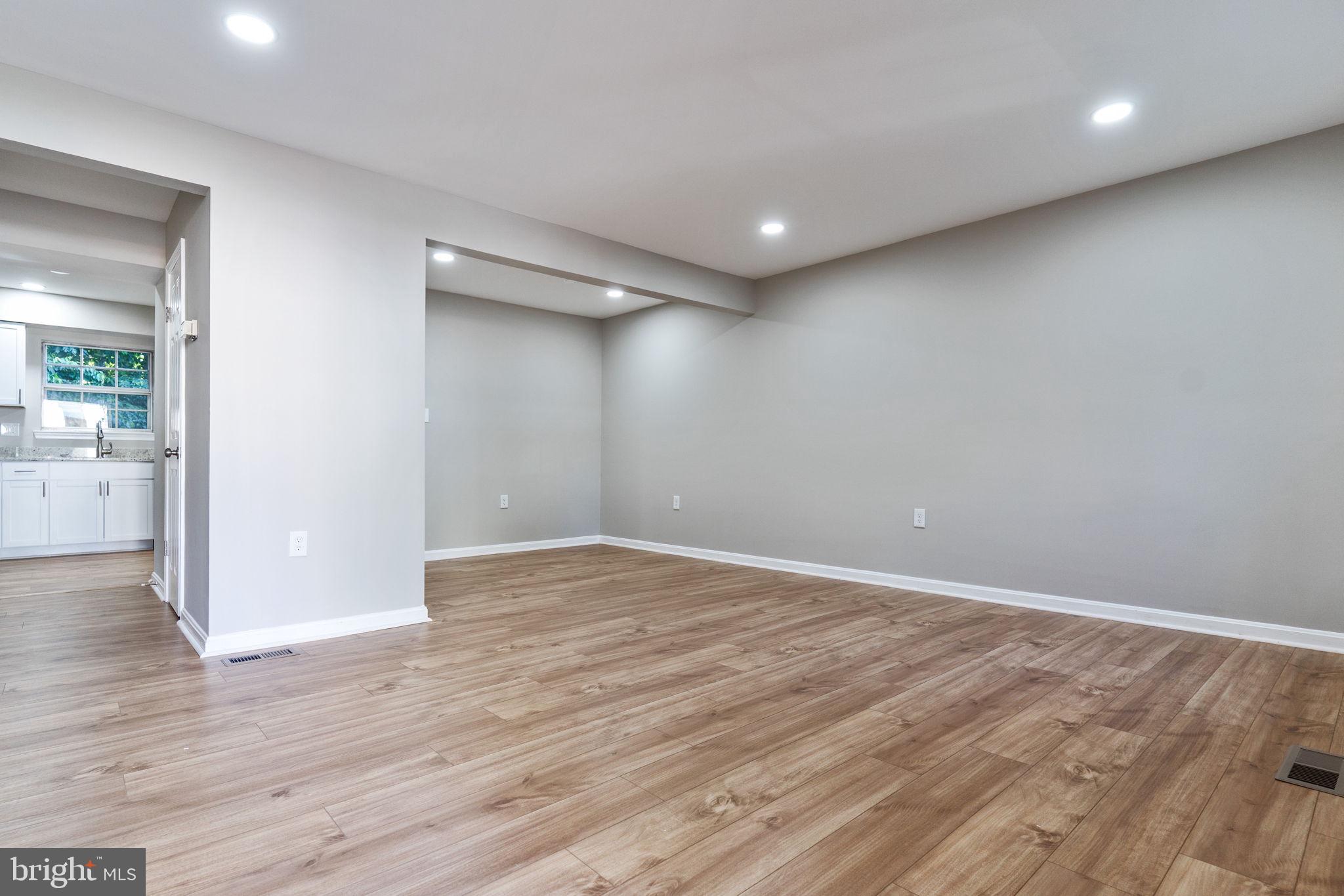 MONTCLAIR ST3 - Residential