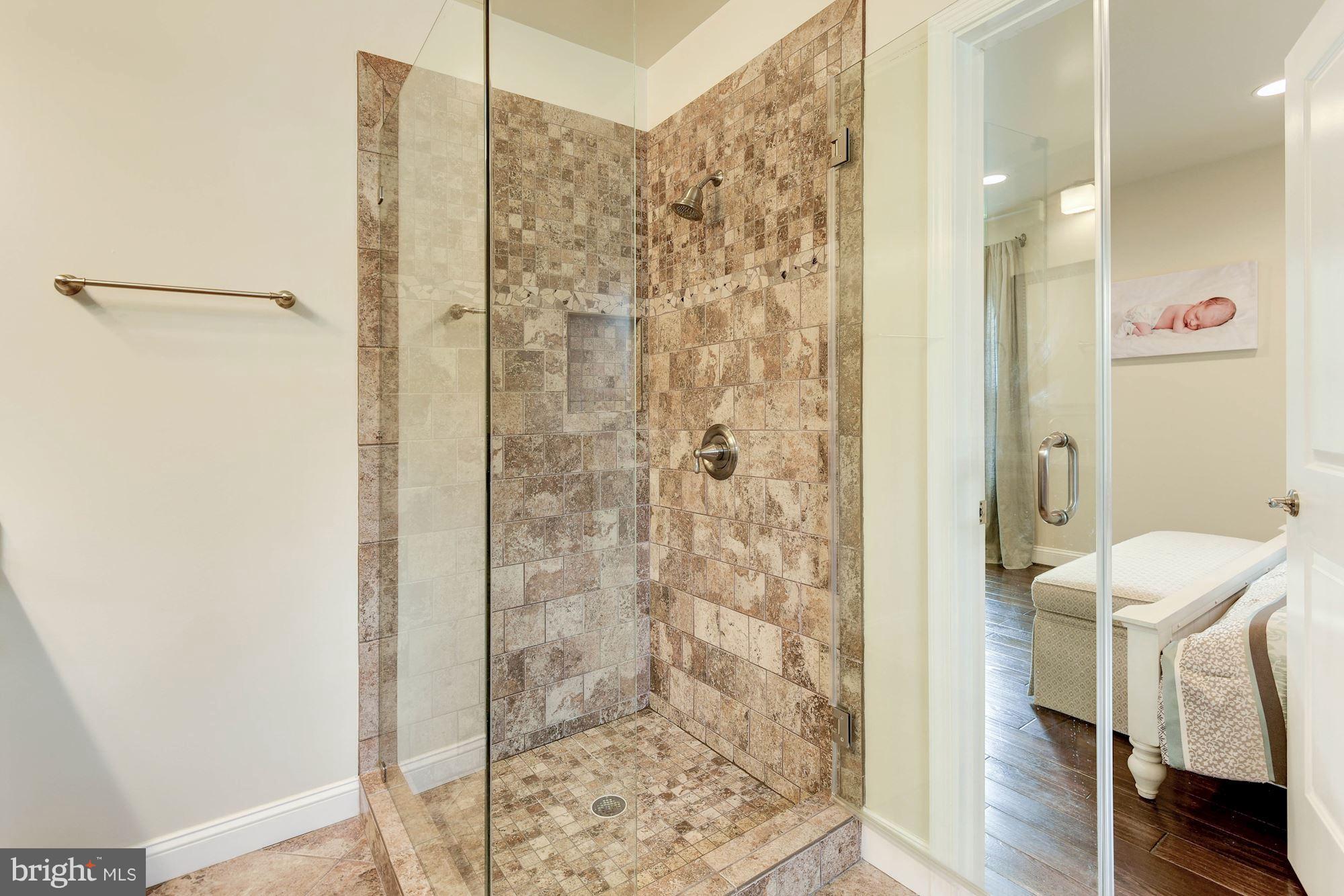 WEST LAWN - Residential