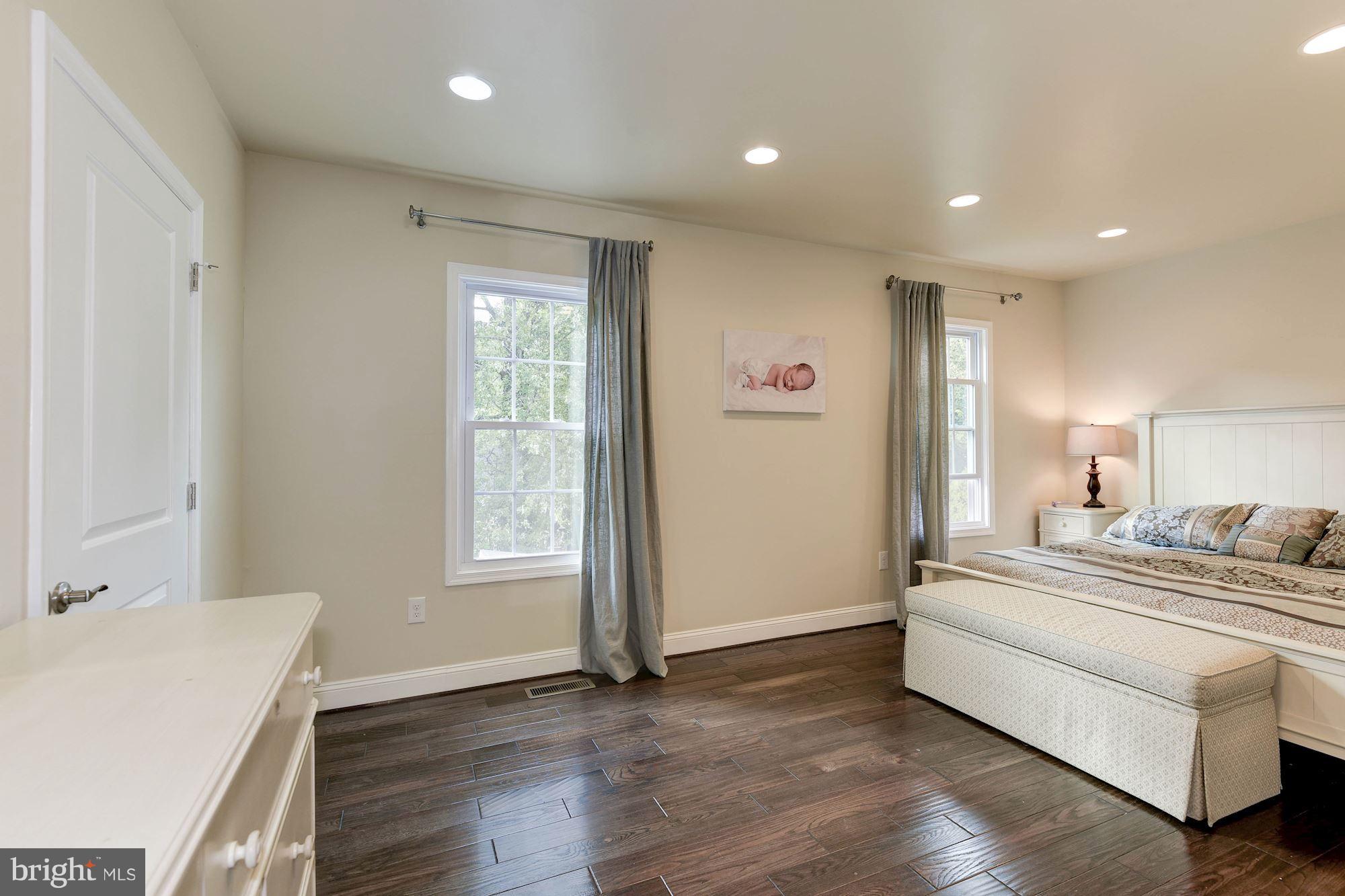 WEST LAWN - Residential