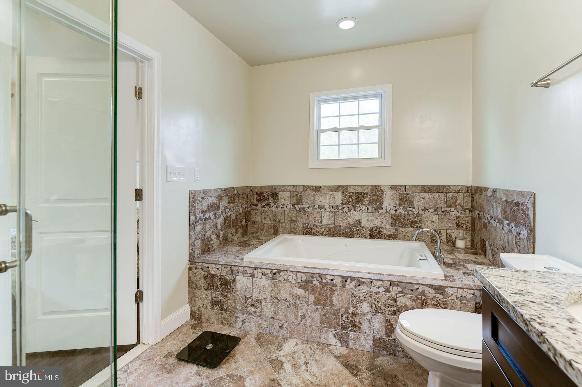 WEST LAWN - Residential