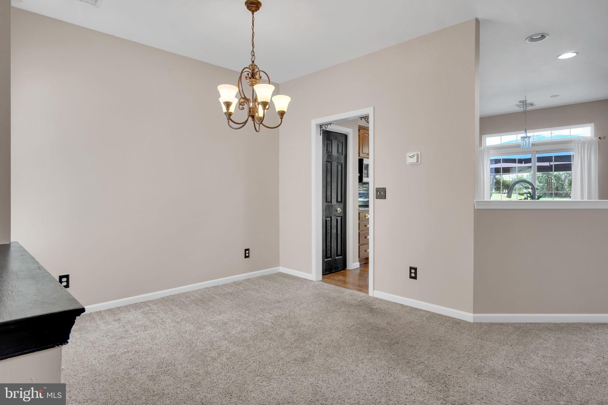 737 FERRIS WAY