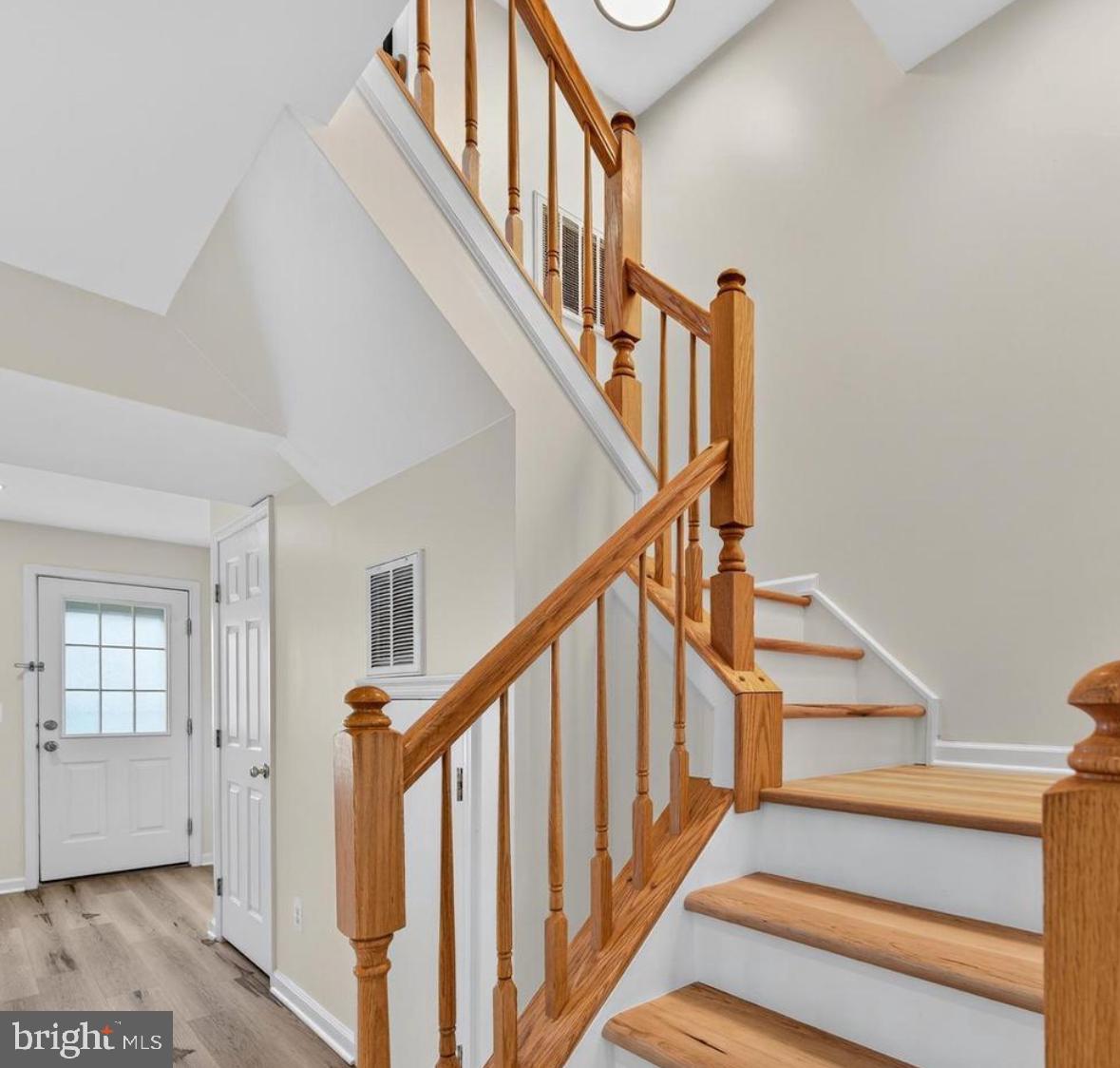 LAKELAND PLACE - Residential Lease