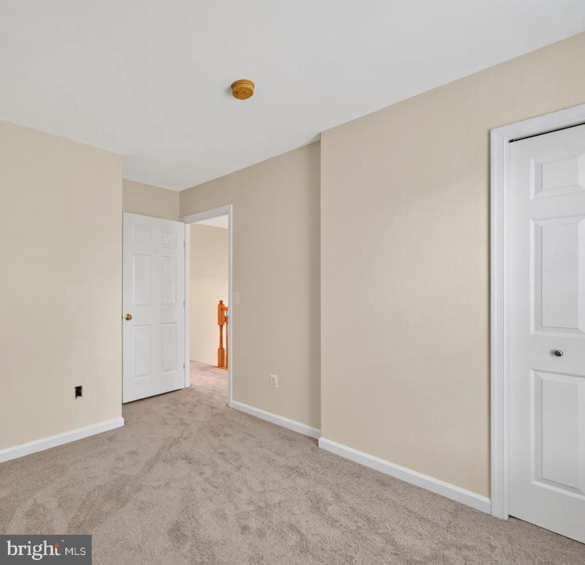 LAKELAND PLACE - Residential Lease