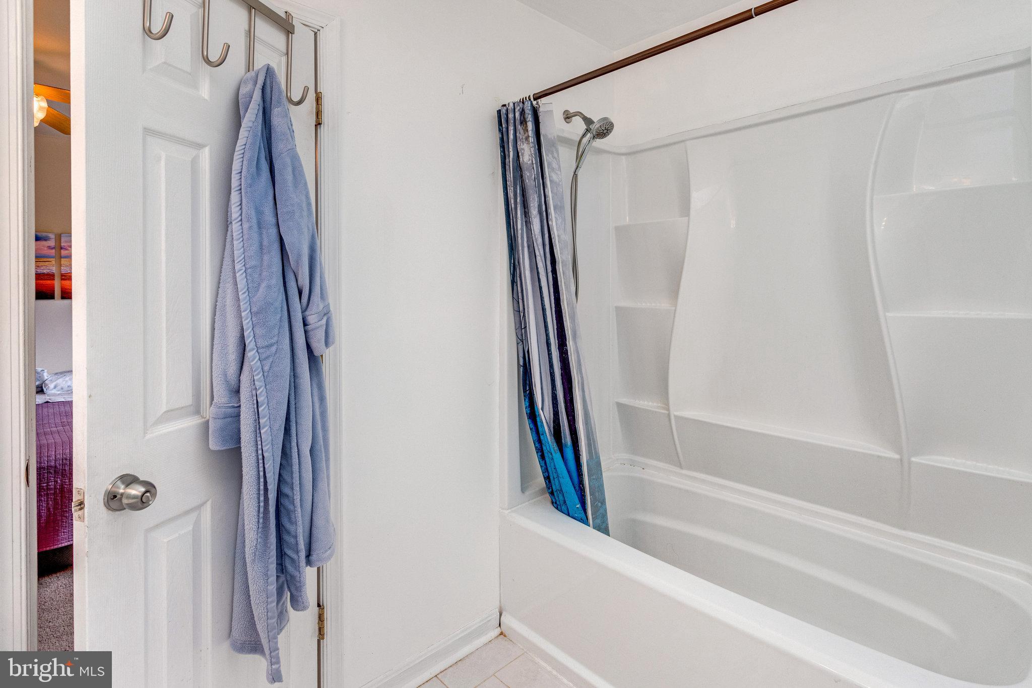 MAPLE GROVE - Residential