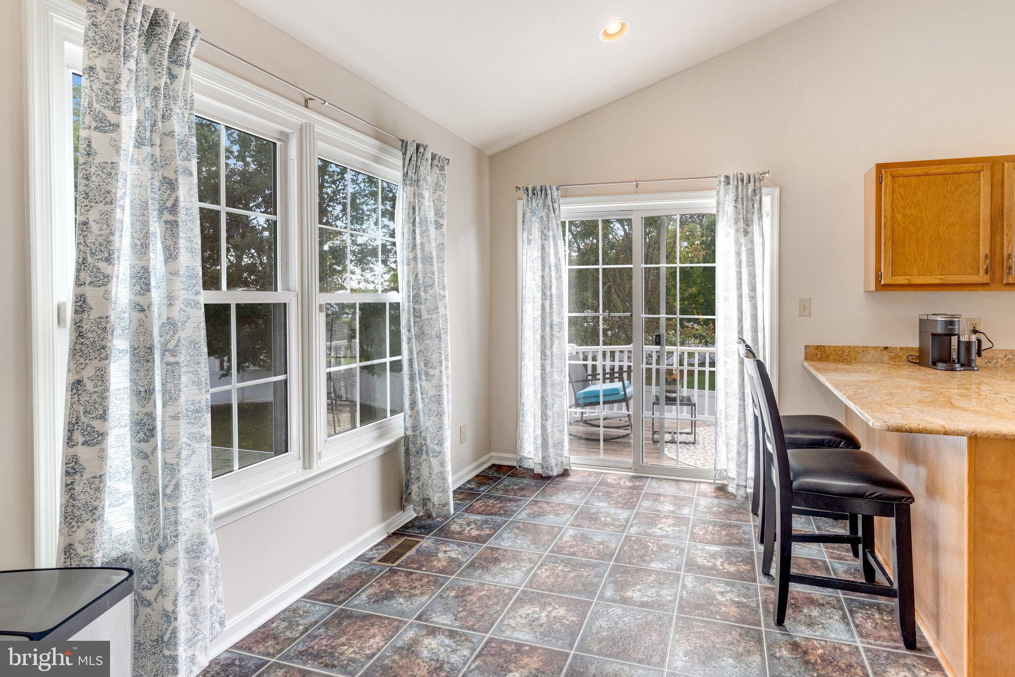 MAPLE GROVE - Residential