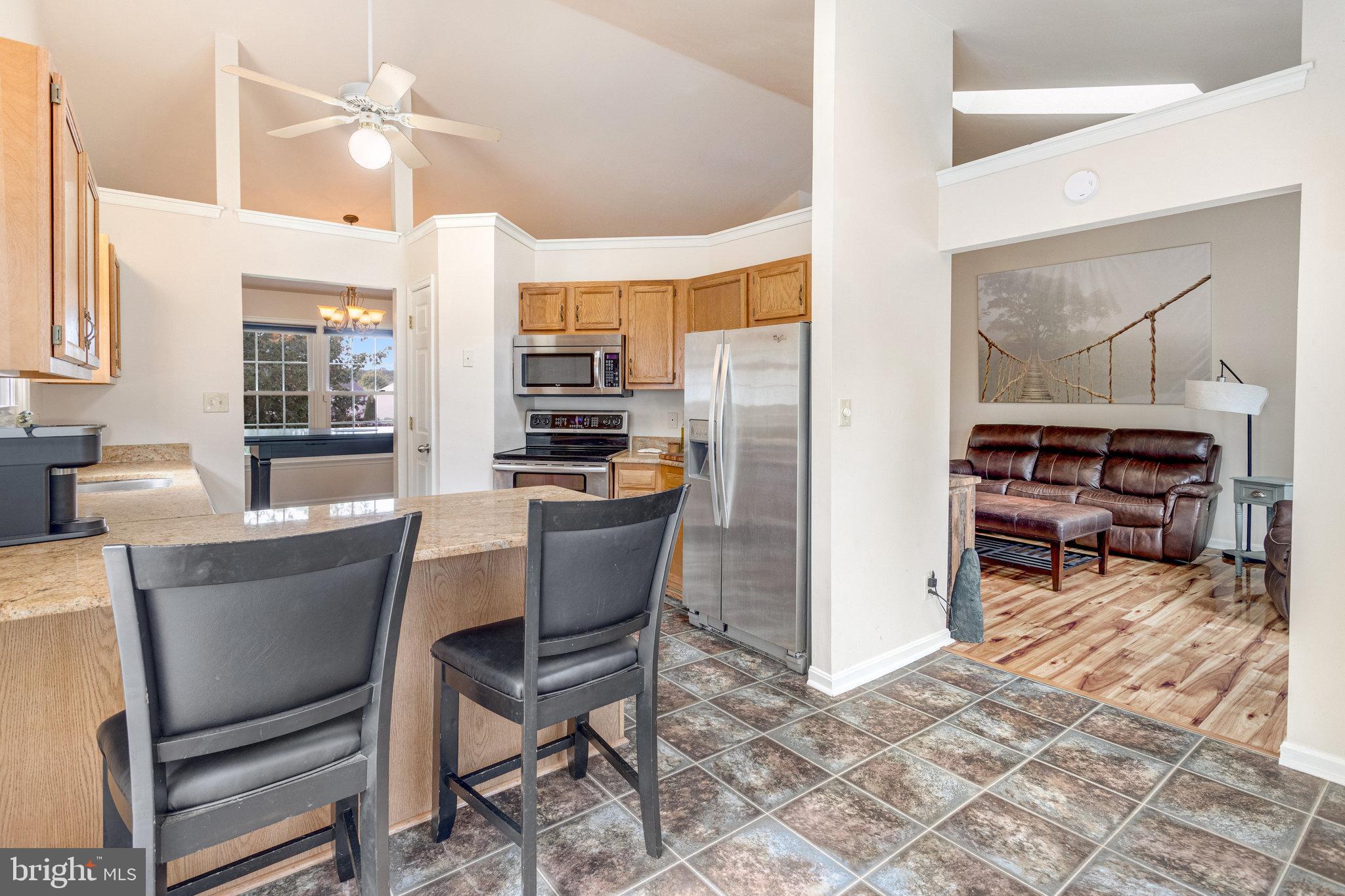 MAPLE GROVE - Residential