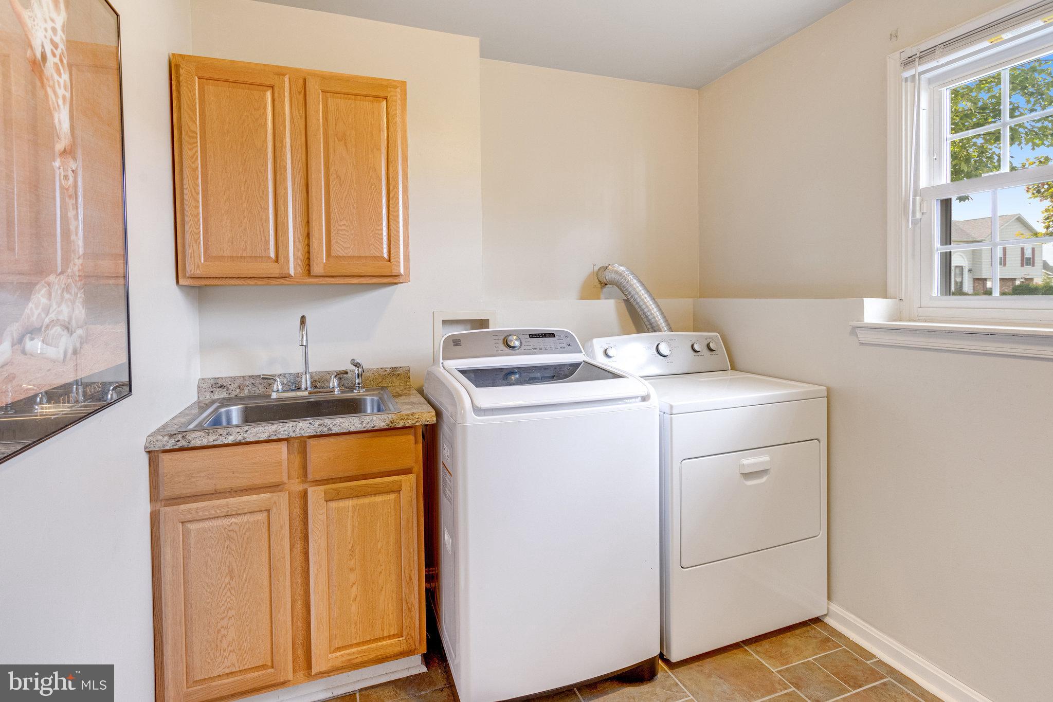 MAPLE GROVE - Residential